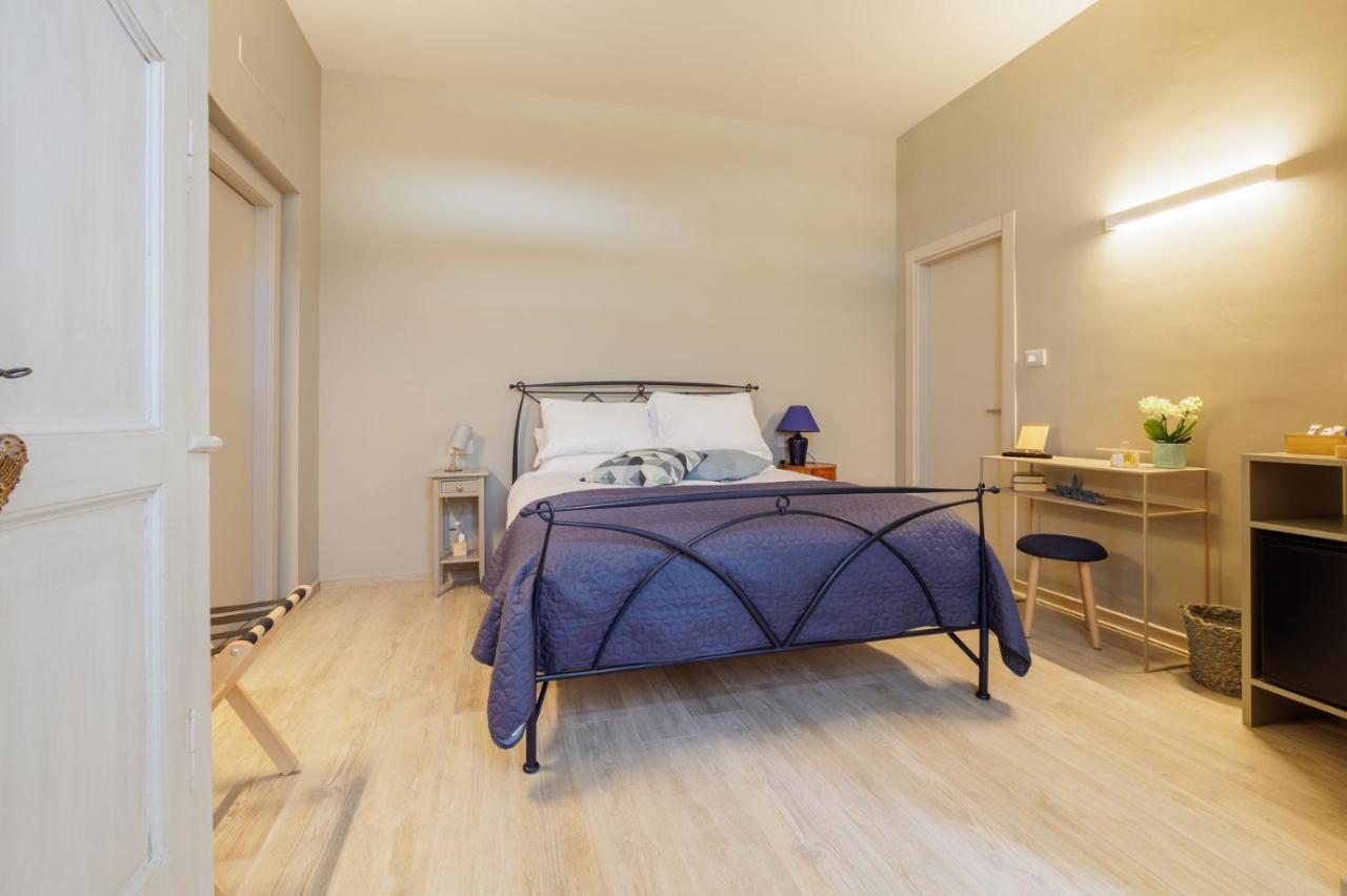 Interno 6 Guest House Cuneo Exterior photo